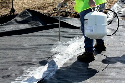 Spraying geotextile photo