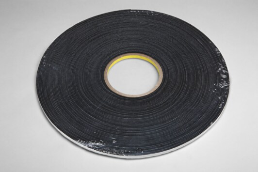 3M(TM) Vinyl Foam Tape 4516