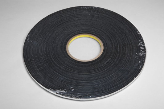 3M(TM) Vinyl Foam Tape 4516