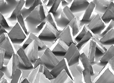 3M(TM) Cubitron(TM)II Fibre Disc 982C Ceramic Grain Prod CloseUp