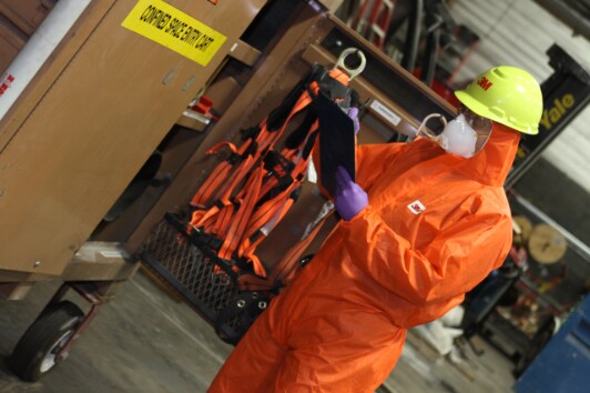 3M Protective Coverall 4515 Application Photo