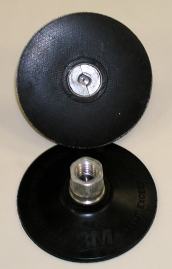 3M(TM) Roloc(TM) Disc Pad TR PN83242 Medium 4 in 5/8-11 Internal