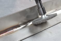 Scotch-Brite™ Deburr and Finish Pro Unitized Wheel.  Application Photo.  Deburring.