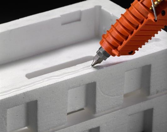 3M™ Hot Melt Adhesive 3792 features a 50 second open time that allows for positioning and adjustment on wood, polypropylene, corrugated boxes and lightweight substrates.