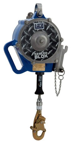 Galvanized steel wire rope with swivel snap hook, 3-way retrieval winch and mounting bracket, anchorage carabiner.