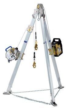 Advanced™ Tripod, Salalift™ II Winch and Sealed-Blok™ 3-Way SRL