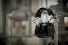 3M™ PELTOR™ WorkTunes™ Pro Headset met AM/FM-radio, 32 dB, zwart, hoofdband, HRXS221A