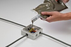 3M™ Scotchcast™ Resin Box 470, boîte de dérivation et la résine à couler (370ml)