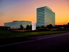 New 3M Monument Sign, St. Paul, Place, Innovation Center, Global Headquarters, Brand Identity, Triangles, Pylon design, 8’ x 8’ x 24’, 1 x 3 proportion, 3M films and technologies, Building Location Image, high res, rgb, jpeg