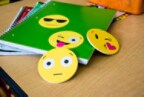 Post-it® Printed Notes, 3 in x 3 in, Emoji designs, 4 alternating faces
