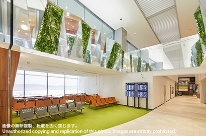 成田国際空港-3M™ ファサラ™ フィルム施工事例