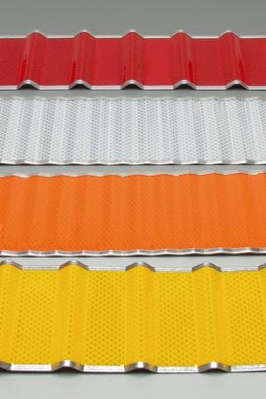 3M™ Diamond Grade Linear Delineation System LDS-FY311.5, Flourescent Yellow, 31 in x 1.5 in, 50 Sheets/Caseimage