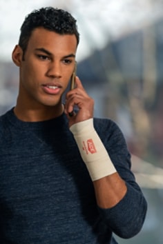ACE Elastic Bandage with Hook Closure | 3M United States