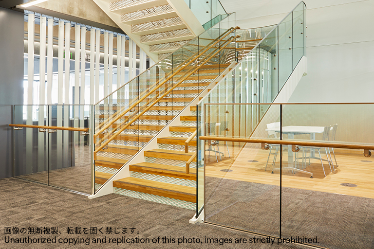 水戸市 本庁舎-3M™ ファサラ™ フィルム施工事例