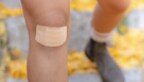 Nexcare Duo Fabric Bandages Application Photo.tif