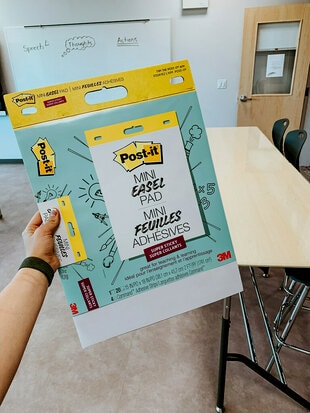 A Post-it® Super Sticky Mini Easel Pad in a classroom setting.