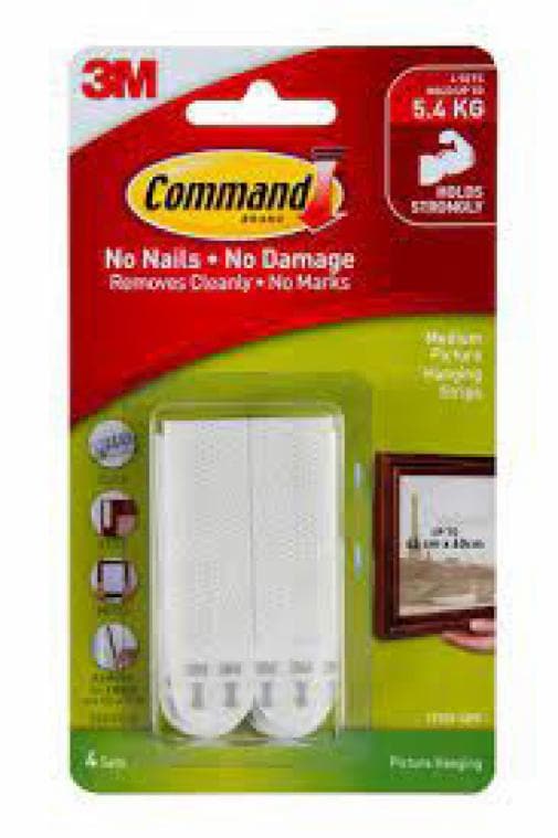 command-17201anz-cmd-med-picture-hanging-strips.jpg