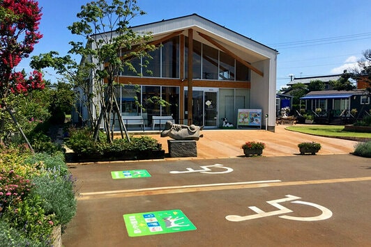 Ｙ＆Ｙ GAREDN 思いやり駐車場