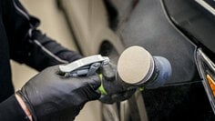Trizact-8000-Disc-3in-Application-Spray-1.jpg