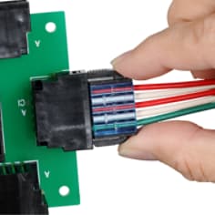 3M Power Clamp Wiremount 358 Series Plug and 355 Series Socket, Action Shot with Hands