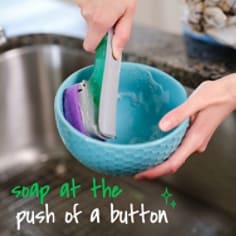 Scotch-Brite® Soap Control Odor Resist Non Scratch Dishwand, B+ Enhanced Content - Soap Button