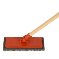 A 3M Doodlebug Utility Pad 8541, Brown with  3M Doodlebug Pad Holder 6472 cleaning baseboard