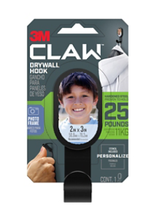 3M Claw™ 3DH25BLKF-1-ES black photo frame hook in pack rendering v3 hardware image, single product image