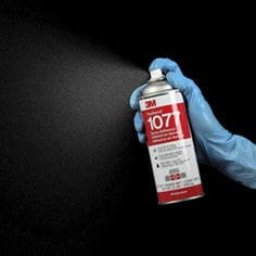 Demonstration of 3M™ Fastbond™ Water-Base Multipurpose Adhesive 1077 spray can in use