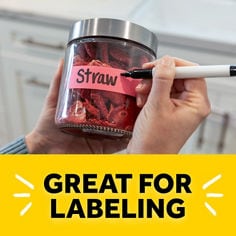 Post it®, Label On-a-Roll 658, B+ 02, JPG file, great for labeling, image with food storage container with a label from Post-it On-a-Roll and female hands writing straw.