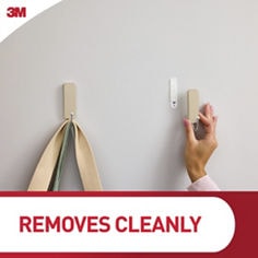 Command™ LTO bplus medium wire hook removes cleanly  latte