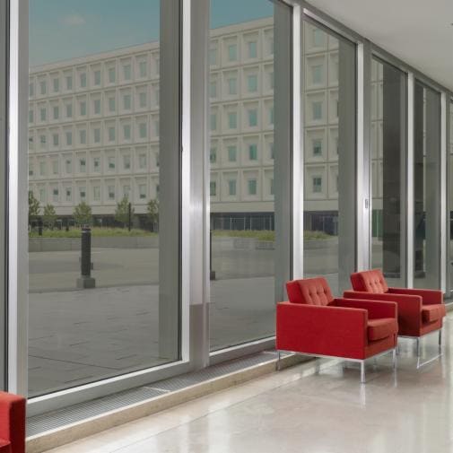 3M™ Sun Control Window Films Night Vision Series | 3M United States