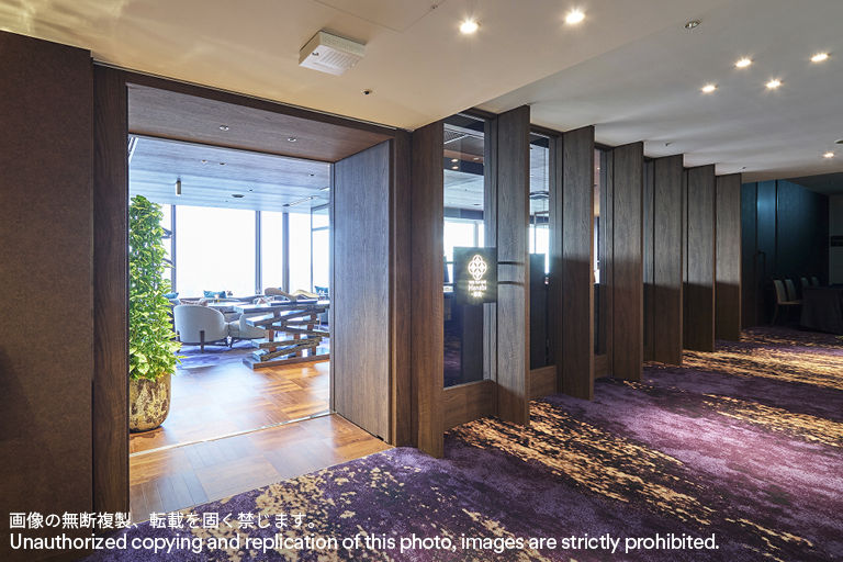浅草ビューホテルTHE TOP BAR HANABI -華美--壁面、扉、枠に施工