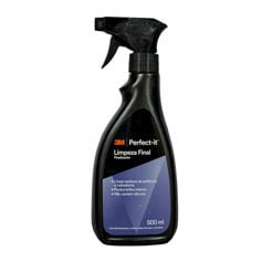 Vista frontal de um frasco spray preto de 3M Perfect-It Final Cleaning com rótulo azul, 500 ml.