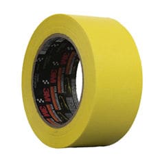 Exposição agrupada de rolos amarelos de fita automotiva de mascaramento 3M em vários tamanhos - 16 mm, 18 mm, 24 mm e 48 mm - com rótulos pretos e vermelhos do produto.