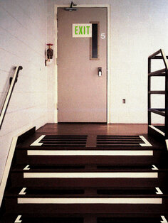 VM-US-PH-Photolum-Door-and-Stairs-Light_R1.tiff