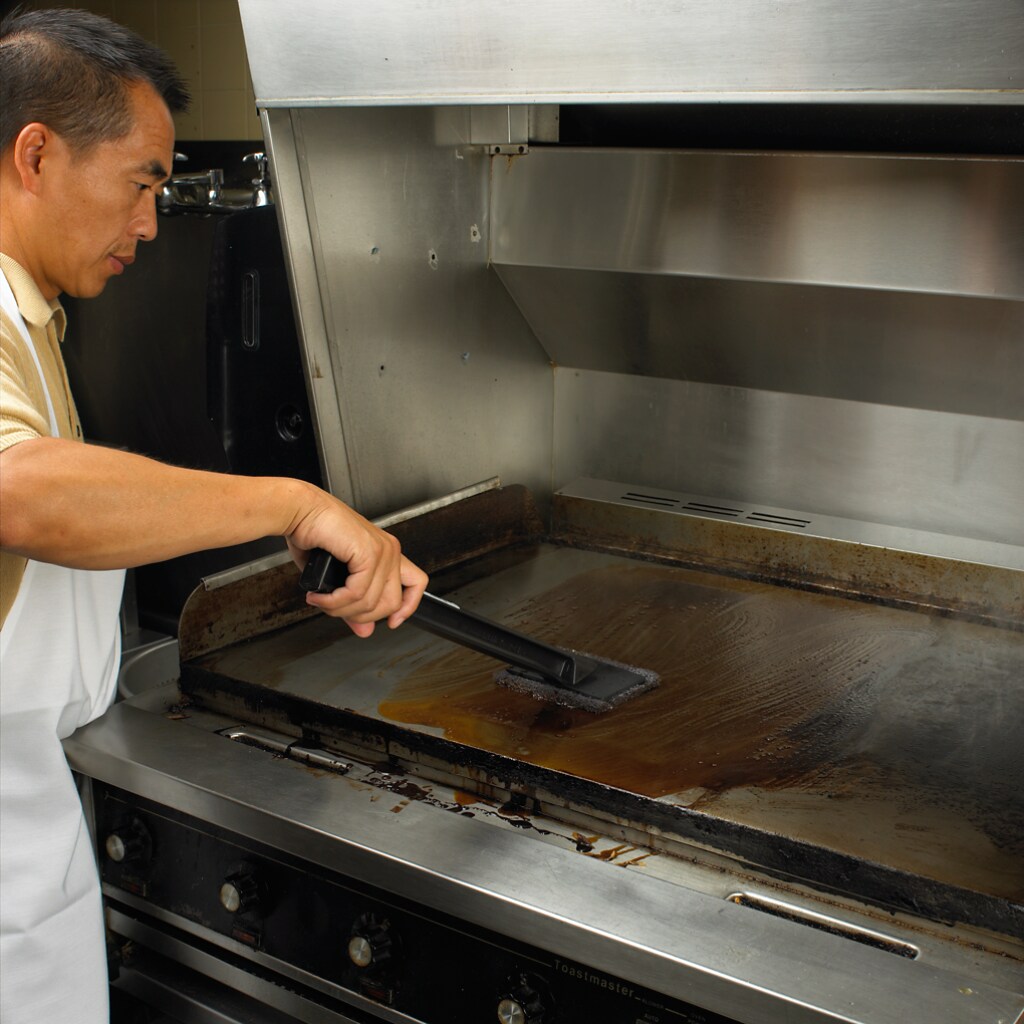 Commercial Griddle Cleaning: How and Why To Do It