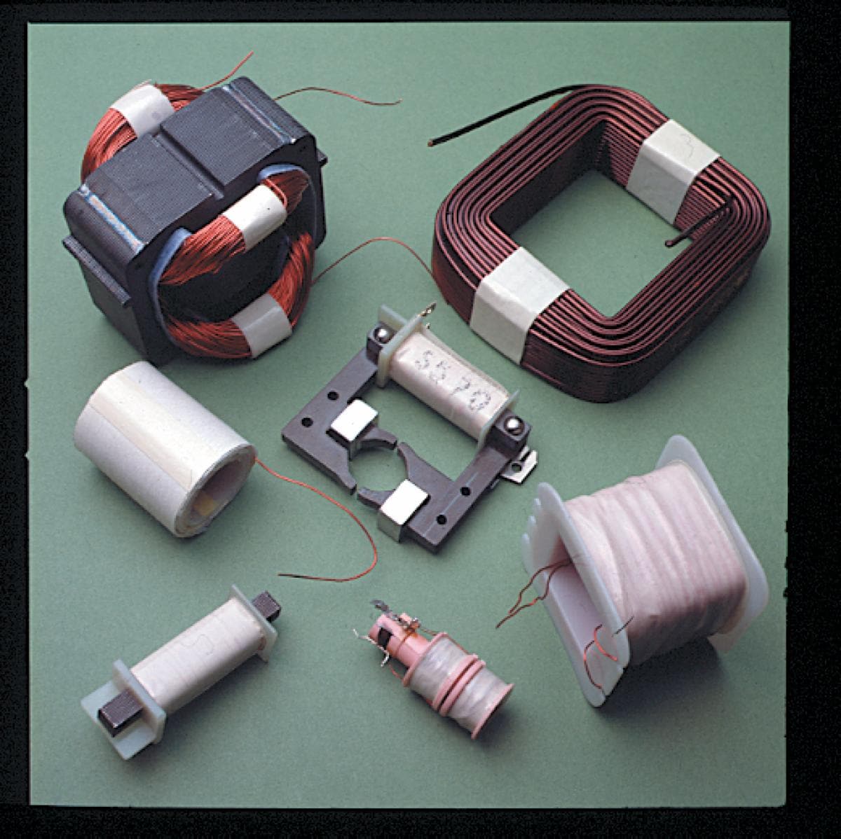™ Electrical Tape 1157R Log Roll 3" Paper Core