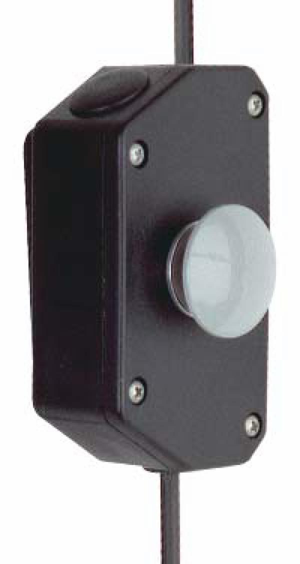 ™ PELTOR MT Series In-Line PTT Adaptor FL5030