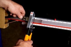 Photography: 3M™ Wheel Weights Balancing_Cut