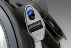 3M™ FF400-01 Schnalle für Kopfbebänderung Packshot