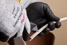 3M(TM) Comfort Grip Cut Resistant Gloves EN388 wire application