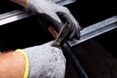 EMD-Cut-Resistant-Gloves-app002-rgb.tif