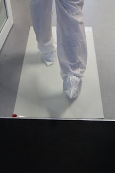 Clean-Walk Mat 5830 application shot leaving lab